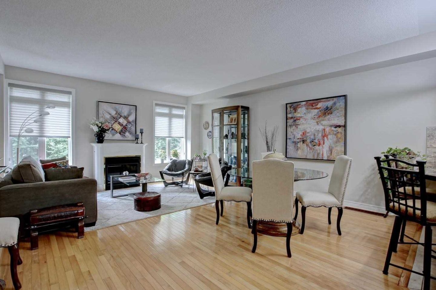 1169 Dorval Dr, Oakville Phinney Real Estate