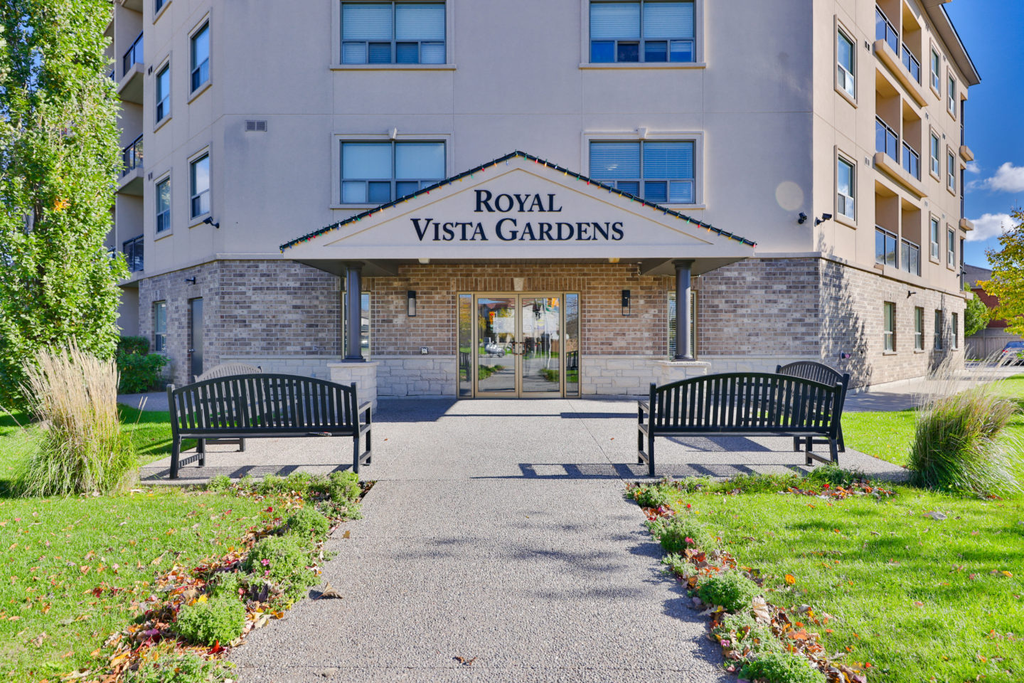 1489 Upper Gage Avenue, Hamilton Phinney Real Estate